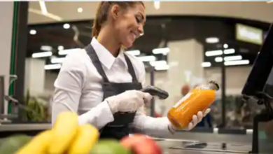 Photo of I Paid for an Elderly Man’s Bread After He Tried to Take It – The Next Morning, a Dozen Official Vehicles Showed Up at My House