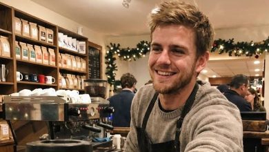 Photo of I Recognized a Bracelet I Once Made With My Daughter and Asked About Its Story