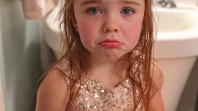 Photo of My Fiancée Sent My Daughter to Sit in the Bathroom During Our Wedding — When I Found Out Why, I Knew I Had to Teach Her a Lesson