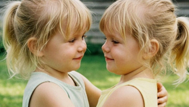 Photo of One of My Twin Daughters Died – Three Years Later, on My Daughter’s First Day of First Grade, Her Teacher Said, ‘Both of Your Girls Are Doing Great’