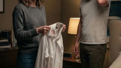 Photo of I came home late, smelling like her perfume and pretending exhaustion. My wife folded laundry on the bed as if nothing had changed. Then she held up a lipstick-stained shirt and asked, “Should I wash this, or keep it as evidence?” I laughed, but.