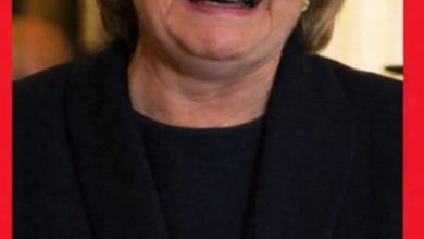 Photo of Shocking Wave of Support Emerges for Hillary Clinton as Mysterious Difficult Moment Unfolds