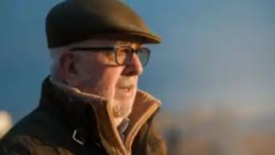 Photo of Neighbors Called the Authorities on My 72-Year-Old Dad for Getting Rid of Dogs for Money – When We Opened His Garage, the Officer Was Left in Tears