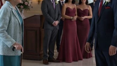 Photo of I went to my granddaughter’s wedding. Right at the entrance, my son stopped me and said, “Mom, your name isn’t on the list