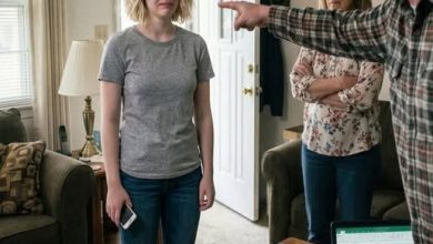 Photo of I sent my family $3,000 every month, but my brother called me a “parasite” and kicked me out. Mom chose him over me, so I left the country. Funny thing is, they had some surprises later on