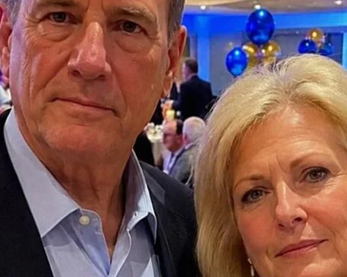 My Husband Announced Our Divorce at My Retirement Party – But Before I Could Leave, My Boss Took the Microphone and Made Him Regret Every Word