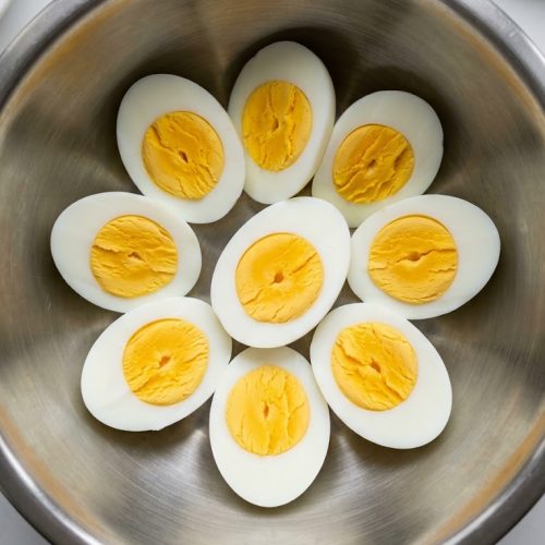 Doctors Say Eating Eggs for Breakfast May Lead to These Health Benefits